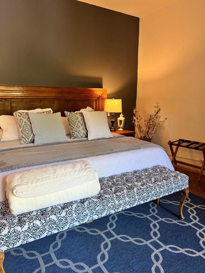 Tres Fuentes Boutique Hotel *